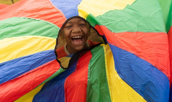 Child in parachute October 2019